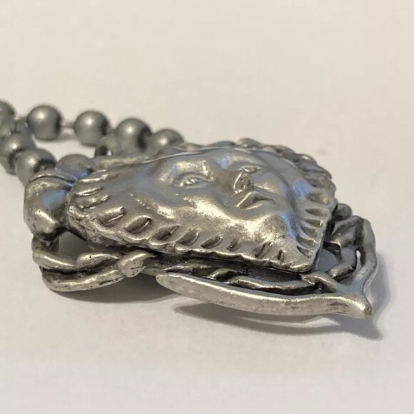 Vintage Disney Pirates of the Caribbean Necklace Tia Dalma Calypso Witch 17.5" - Picture 6 of 12